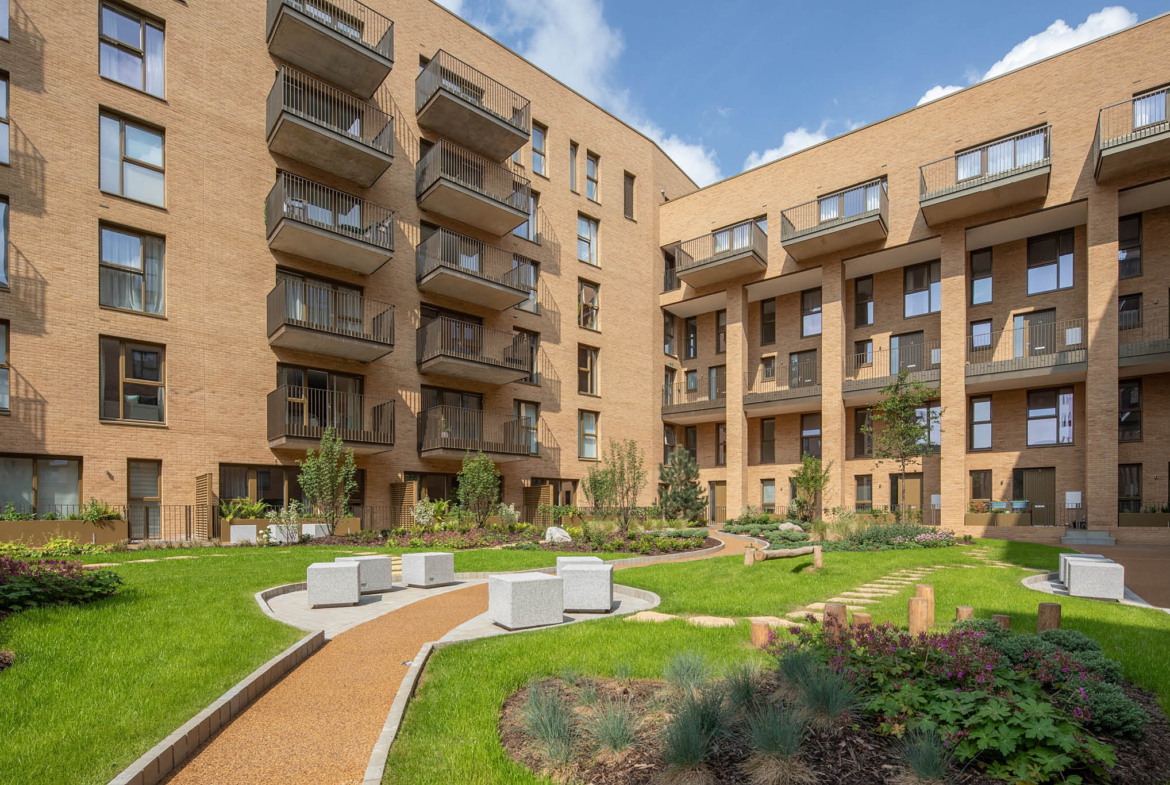 Apartments in Hendon Waterside
